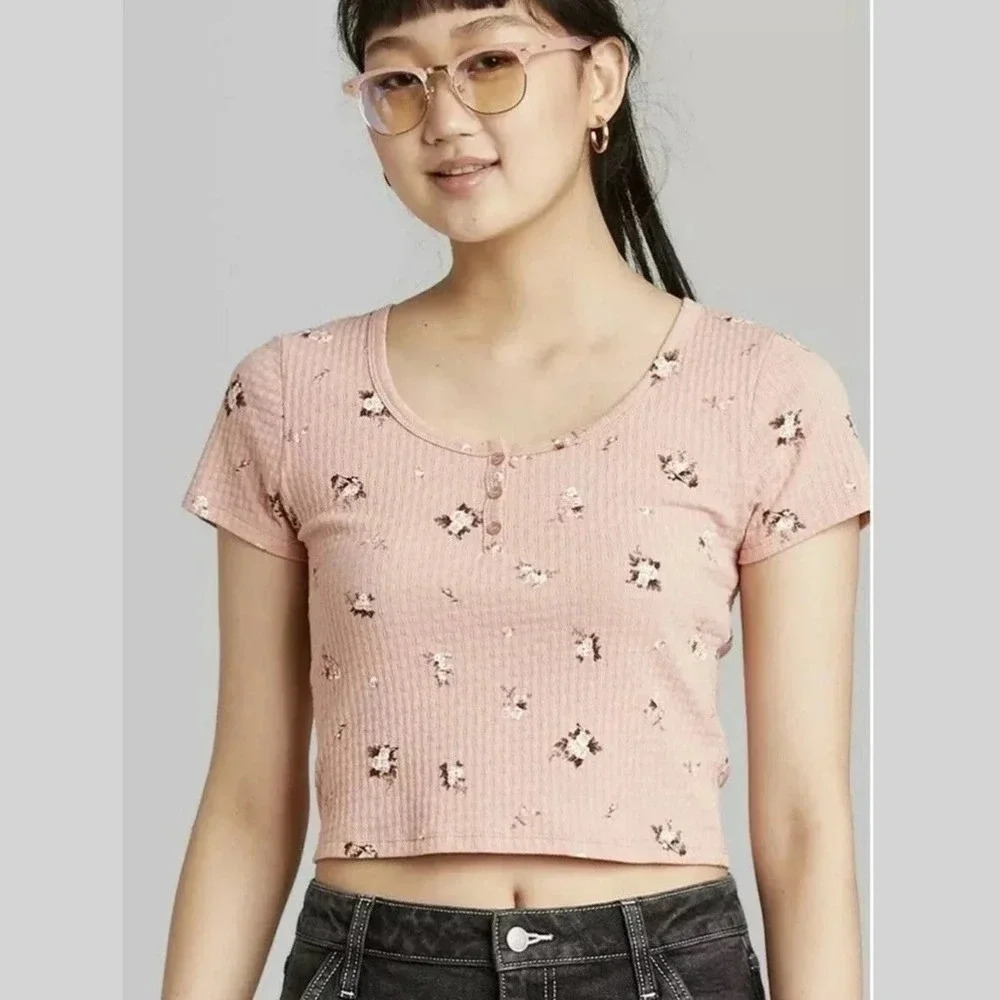 Wild Fable Pink Floral Crop Top Henley Tee Shirt